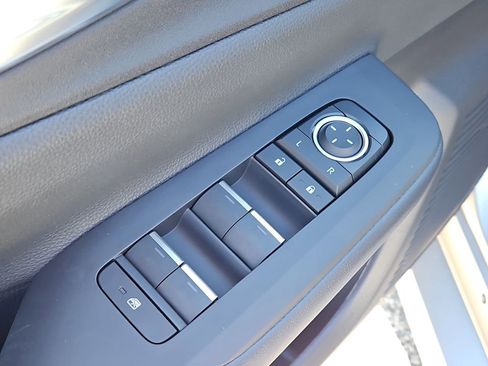 New 2026 Toyota Prius Plug-In Hybrid image 18