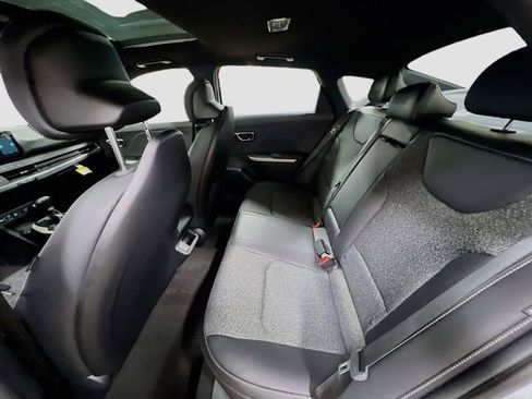 New 2025 Kia K4 GT-Line w/ GT-Line Sunroof Package image 25