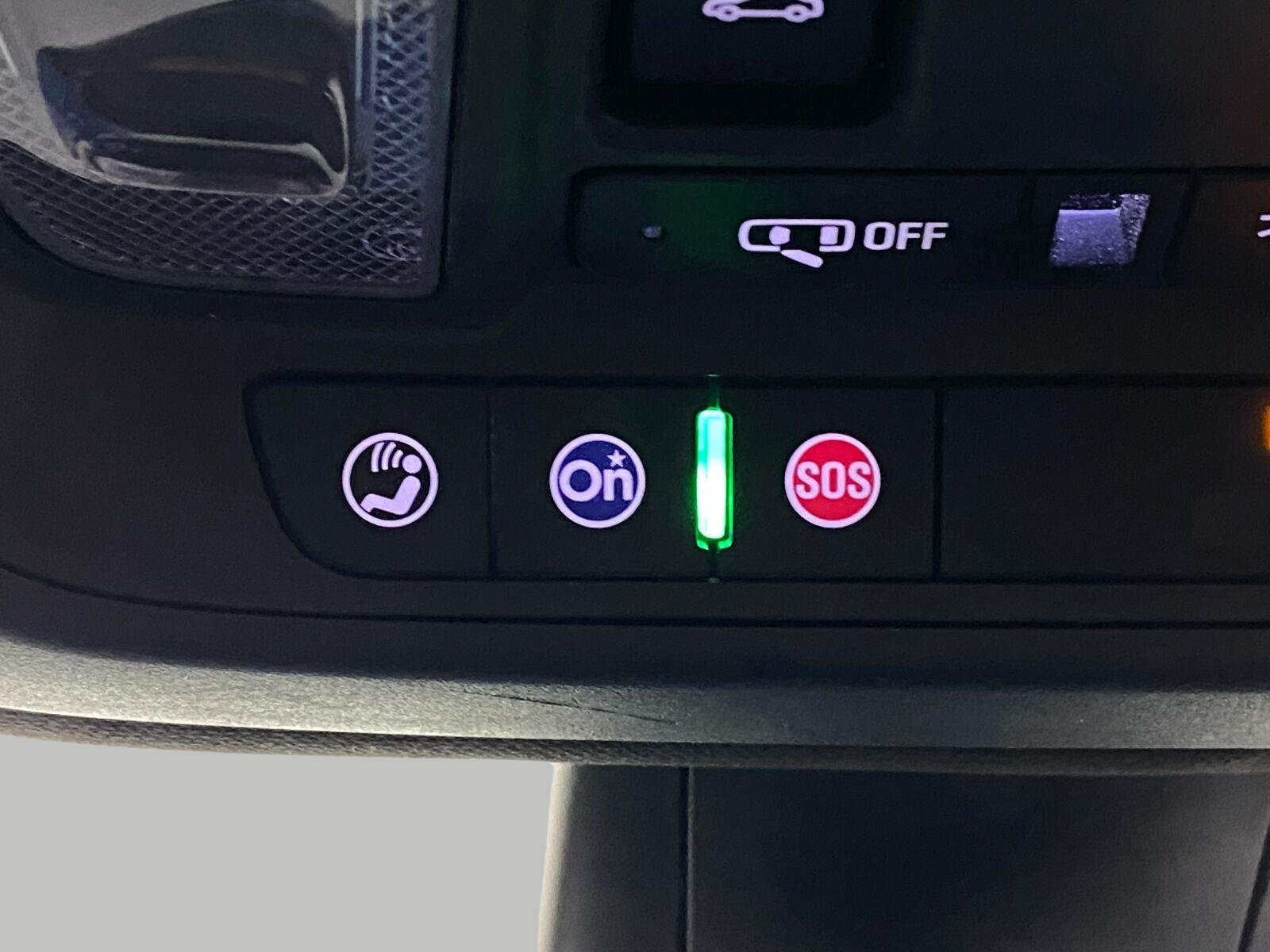 Used 2023 Cadillac XT6 Sport w/ Technology Package AWD/4WD image 32
