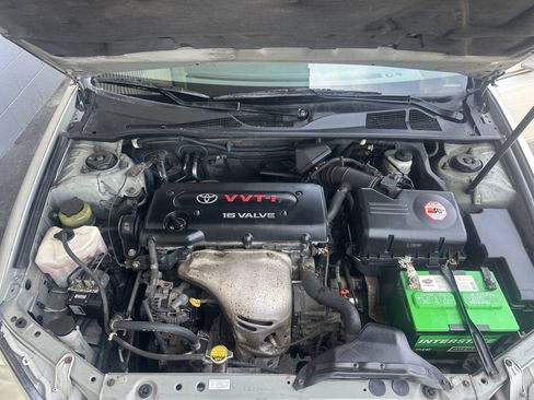 Used 2005 Toyota Camry LE FWD image 13