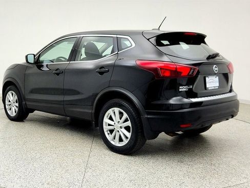 Used 2018 Nissan Rogue Sport S w/ S Appearance Package AWD/4WD image 7