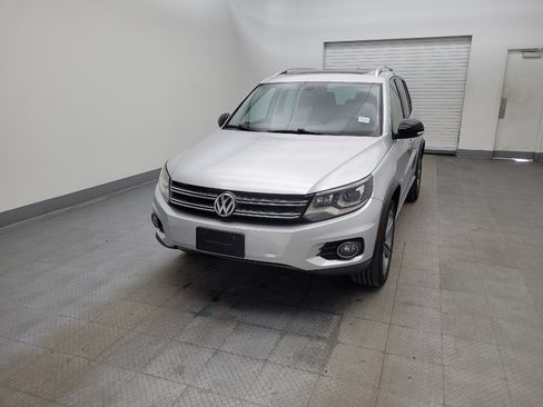 Used 2017 Volkswagen Tiguan Sport image 15