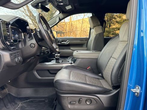 Used 2022 Chevrolet Silverado 1500 ZR2 w/ Technology Package image 14