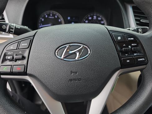 Used 2018 Hyundai Tucson SE AWD/4WD image 24