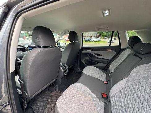 Certified 2025 Volkswagen Tiguan S AWD/4WD image 9