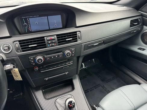 Used 2009 BMW M3 Convertible 2D image 40