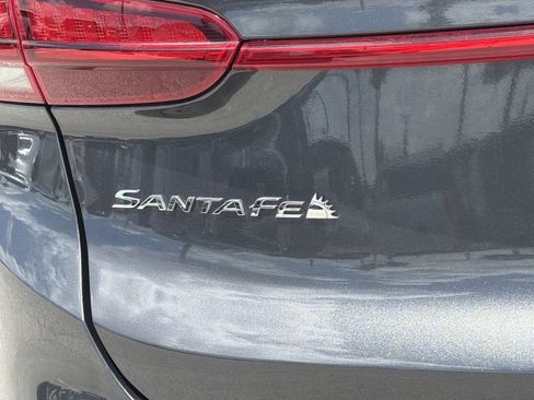 Used 2023 Hyundai Santa Fe SE FWD image 9