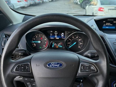 Used 2018 Ford Escape SE image 21