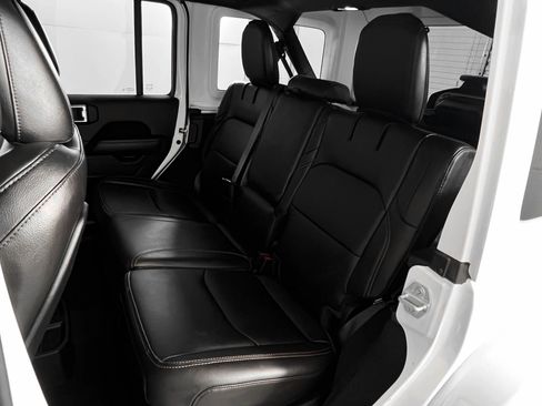 Used 2024 Jeep Wrangler Unlimited Sahara w/ Technology Group image 20