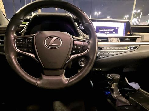 Used 2019 Lexus ES 350 image 5