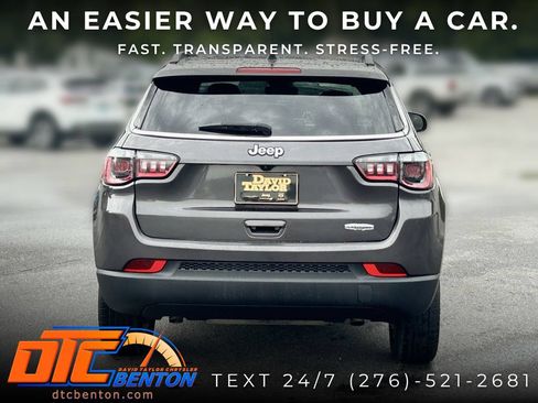 Used 2024 Jeep Compass Latitude AWD/4WD image 6