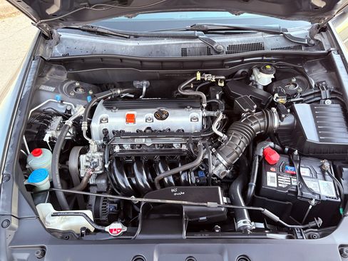 Used 2011 Honda Accord LX image 34