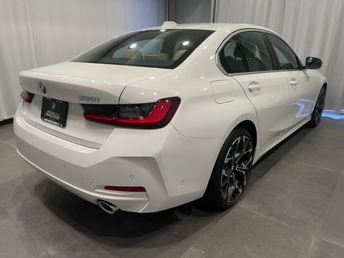Used 2025 BMW 330i xDrive Sedan w/ Premium Package image 6