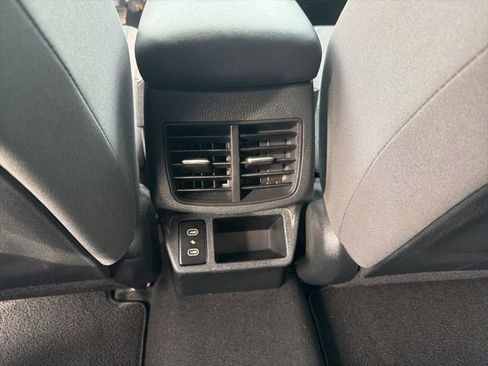 Used 2024 Kia Seltos LX image 16