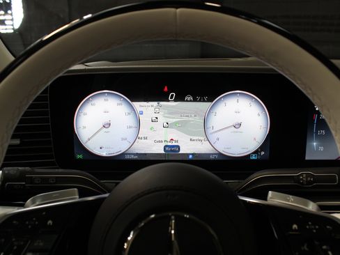 Used 2025 Mercedes-Benz Maybach GLS 600 4MATIC image 77