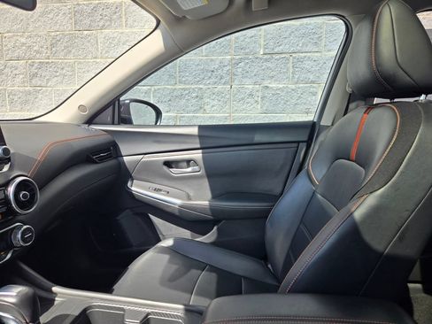 Used 2023 Nissan Sentra SR w/ SR Premium Package FWD image 29