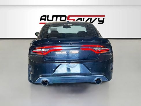 Used 2018 Dodge Charger R/T RWD image 6