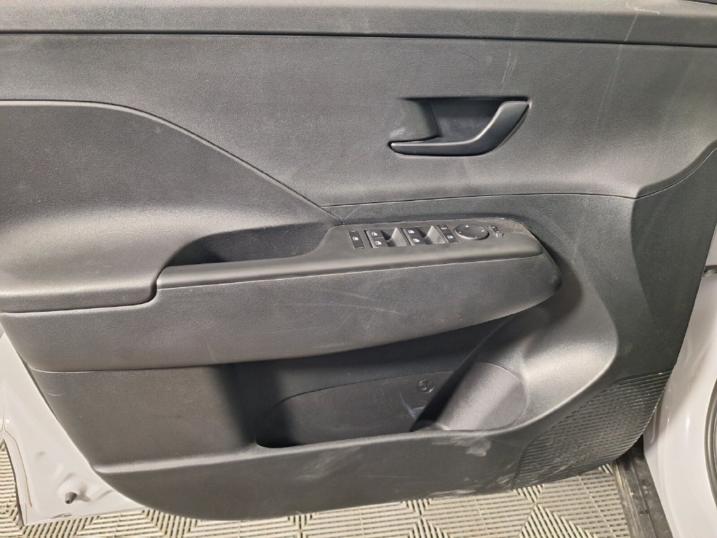 Used 2026 Hyundai Kona SEL Sport FWD image 28