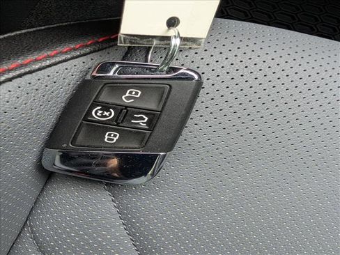 Certified 2026 Volkswagen Jetta GLI Autobahn FWD image 38