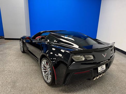 Used 2016 Chevrolet Corvette Z06 w/ 3LZ Preferred Equipment Group RWD image 12