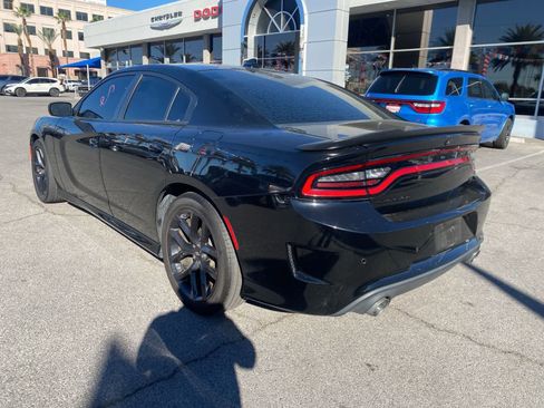 Used 2022 Dodge Charger R/T w/ Harman/Kardon Audio Group image 8