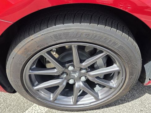 Used 2018 Tesla Model 3 Long Range image 10