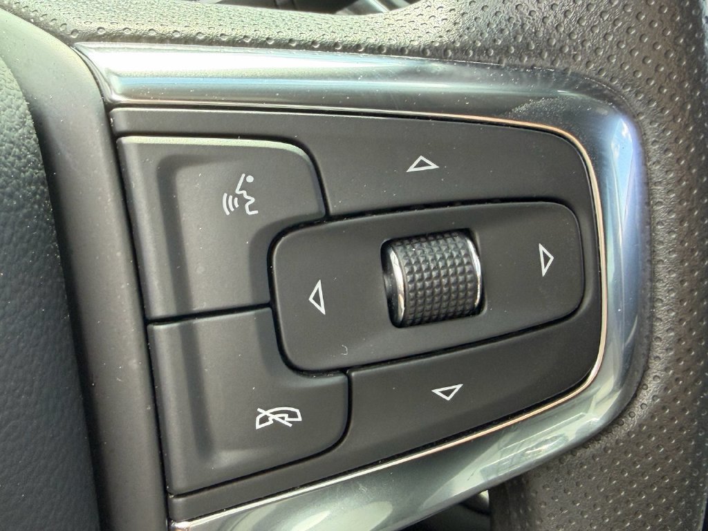 Certified 2023 Chevrolet Blazer LT w/ Convenience Package FWD image 30