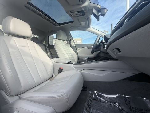 Used 2019 Audi A4 2.0T Premium image 28