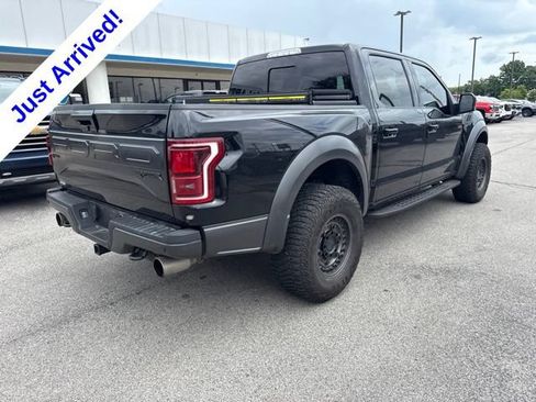 Used 2018 Ford F150 Raptor w/ Equipment Group 802A Luxury AWD/4WD image 3