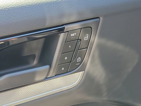 New 2026 Porsche Cayenne Coupe image 25