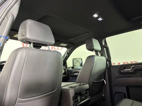 Used 2024 GMC Sierra 2500 AT4 w/ AT4 Premium Plus Package AWD/4WD image 14