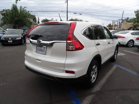 Used 2015 Honda CR-V LX image 3