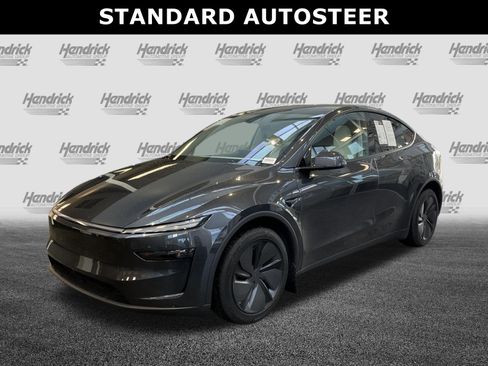 Used 2026 Tesla Model Y AWD image 6