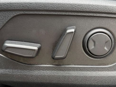 Used 2025 Kia Sportage EX FWD image 24