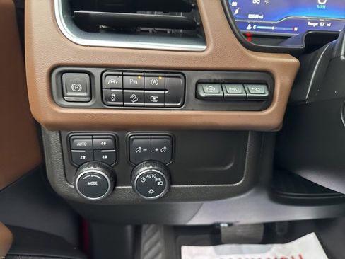 Used 2023 Chevrolet Tahoe High Country w/ Premium Package 2 image 25