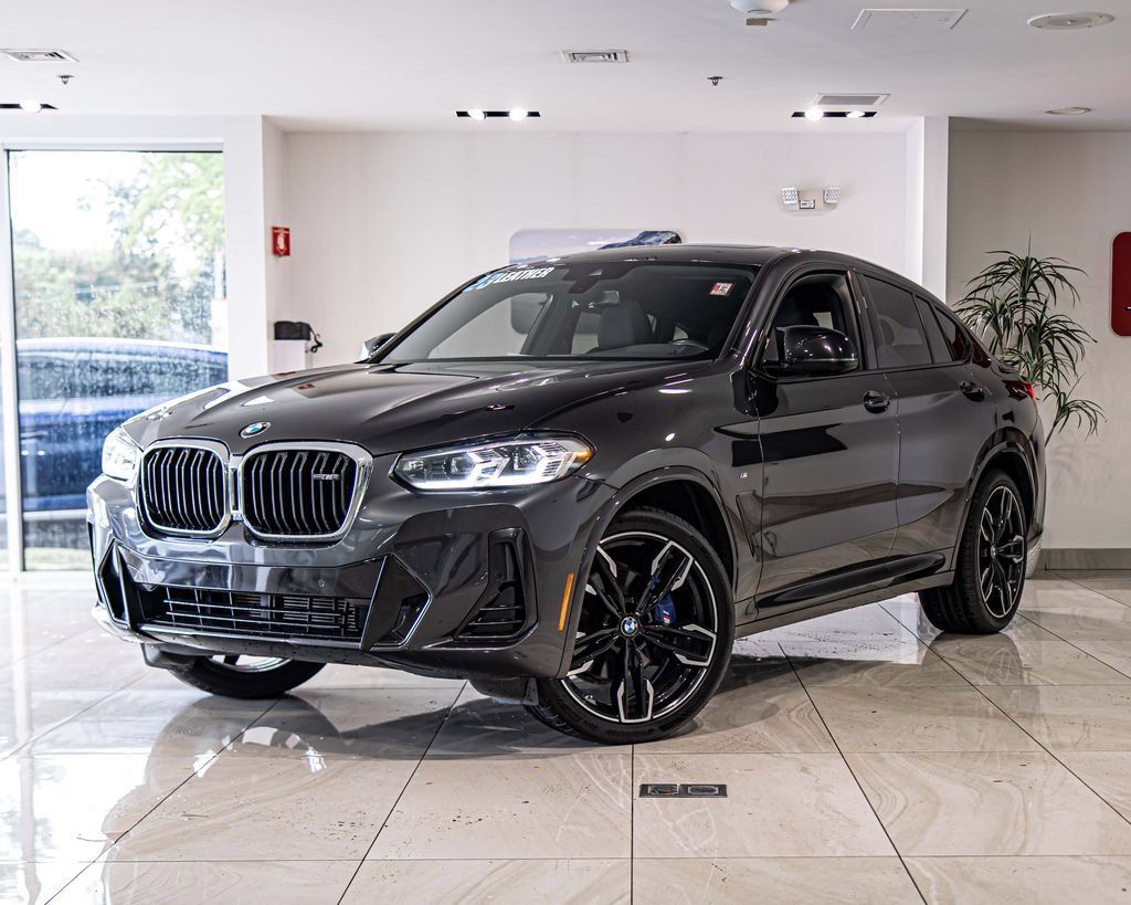 Used 2023 BMW X4 M40i AWD/4WD image 1