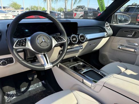 Certified 2026 Mercedes-Benz GLB 250 4MATIC image 16