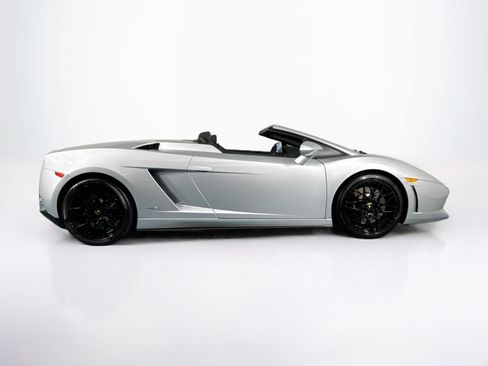 Used 2010 Lamborghini Gallardo LP 560-4 AWD/4WD image 4