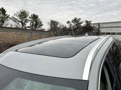 Certified 2024 Volvo XC90 B6 Plus image 3