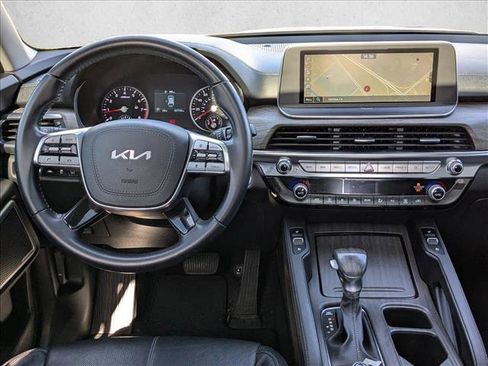 Used 2022 Kia Telluride EX w/ EX Premium Package image 17