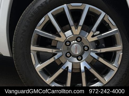 New 2026 GMC Terrain Denali w/ LPO, Floor Liner Package AWD/4WD image 10