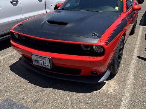 Used 2019 Dodge Challenger R/T w/ T/A Package RWD image 2