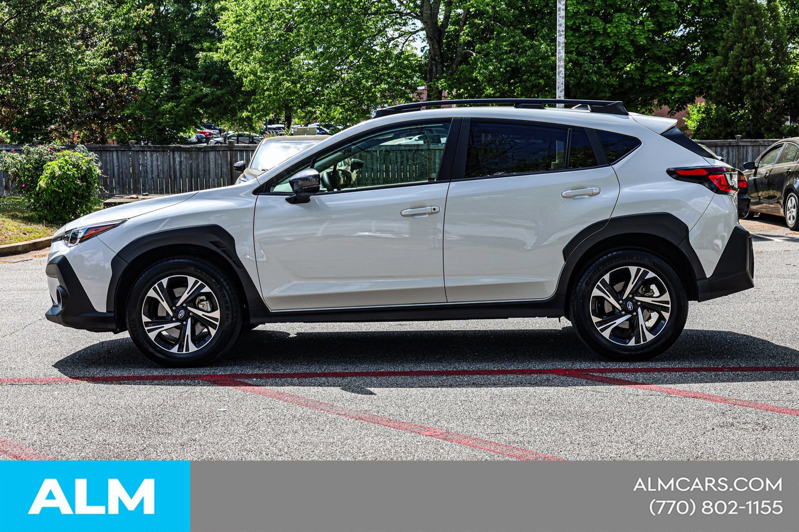Used 2025 Subaru Crosstrek 2.5i Premium AWD/4WD image 9