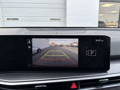 Certified 2024 Kia Sorento LX image 33