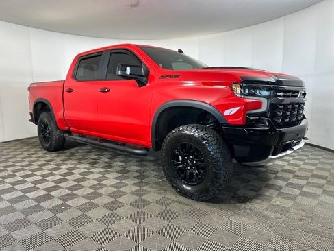 Used 2025 Chevrolet Silverado 1500 ZR2 w/ Dark Appearance Package image 2