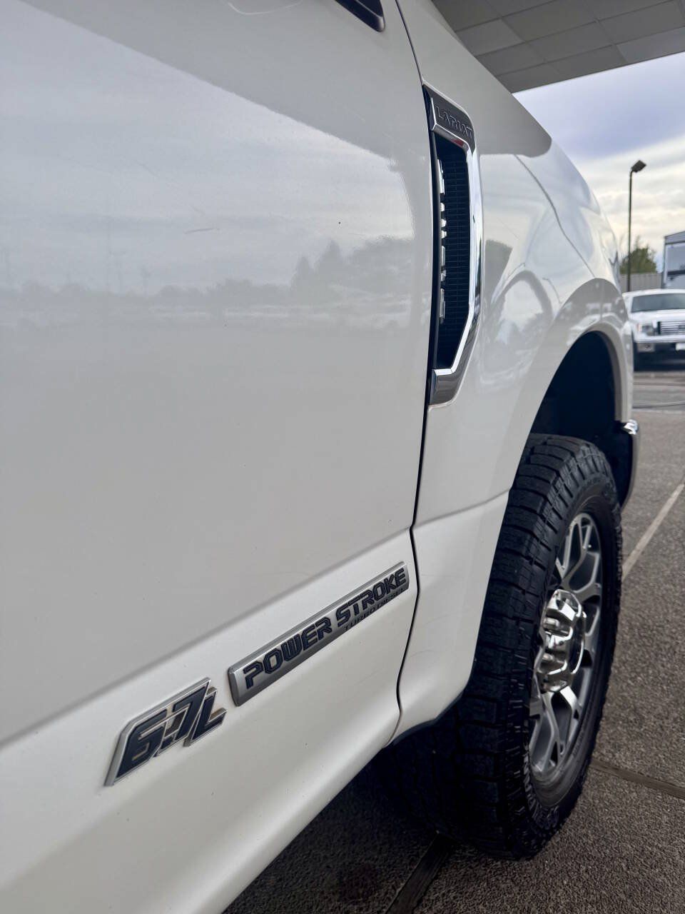 Used 2017 Ford F350 Lariat w/ Lariat Ultimate Package AWD/4WD image 5
