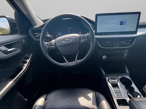 Used 2025 Ford Escape Platinum AWD/4WD image 5