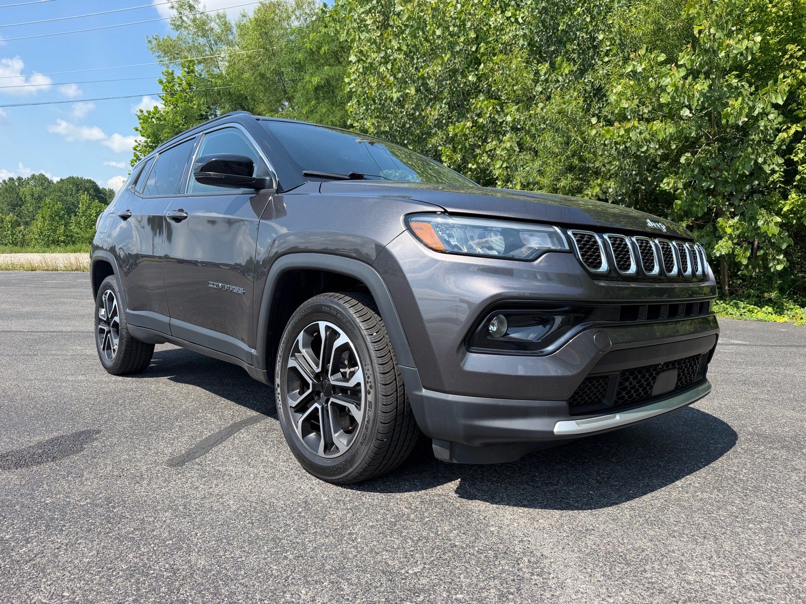Used 2024 Jeep Compass Limited AWD/4WD image 2