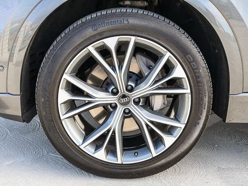 Used 2022 Audi Q8 Premium w/ Convenience Package image 14