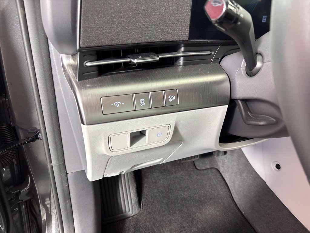 Used 2024 Hyundai Kona SEL AWD/4WD image 27